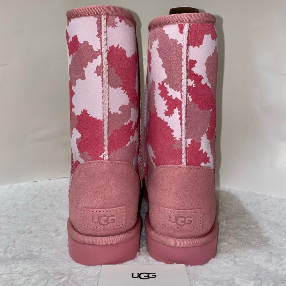 UGG Boots size 9 New - Picture 8 of 10